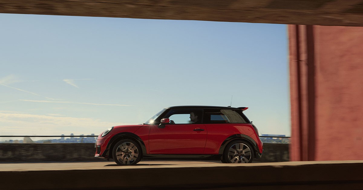 Vista lateral del MINI COOPER 3 PUERTAS